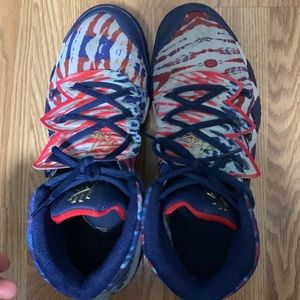 Nike Kylie s2 “what the” USA colorway